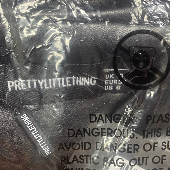 NWT Prettylittlething black faux leather ruched side tie sleeve cropped biker 6 - Picture 6 of 7